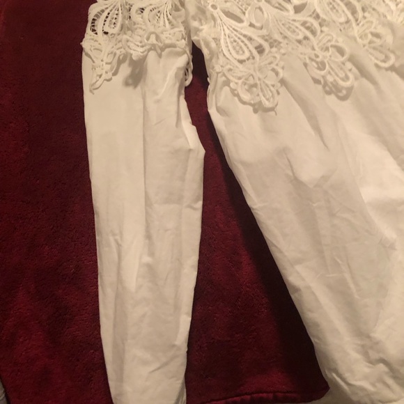 Spain B / White beautiful Dress sleeves handmade, Dress is in New condition - Picture 5 of 15